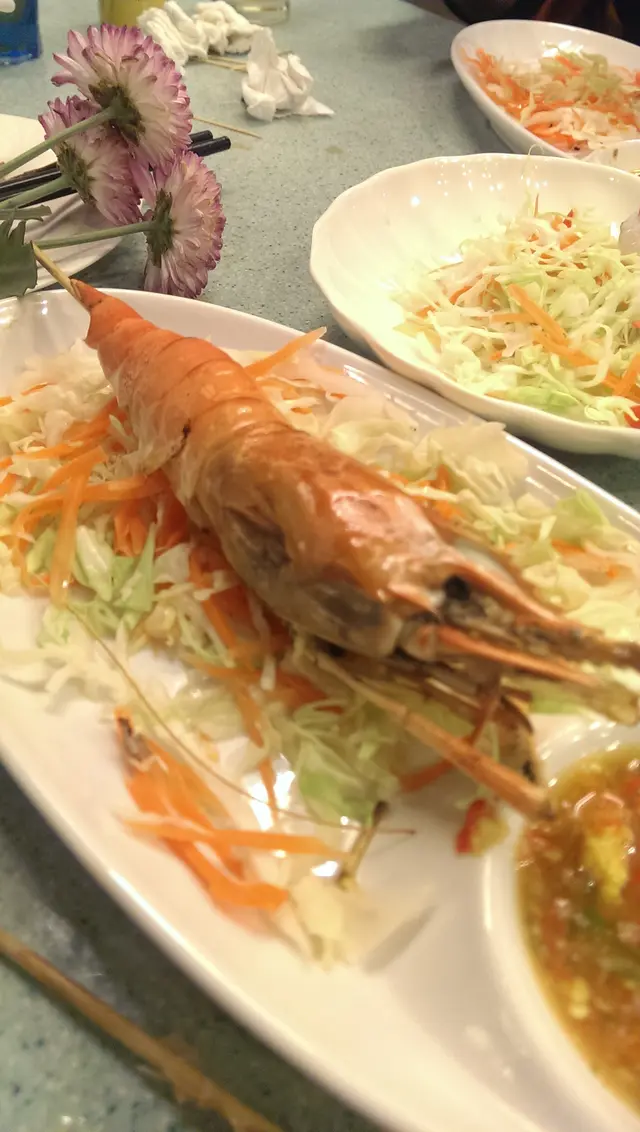 龍船噤大隻燒蝦，入味