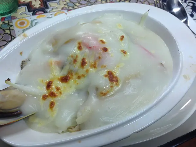 馬蘇芝士蘑菇忌廉汁焗海鮮