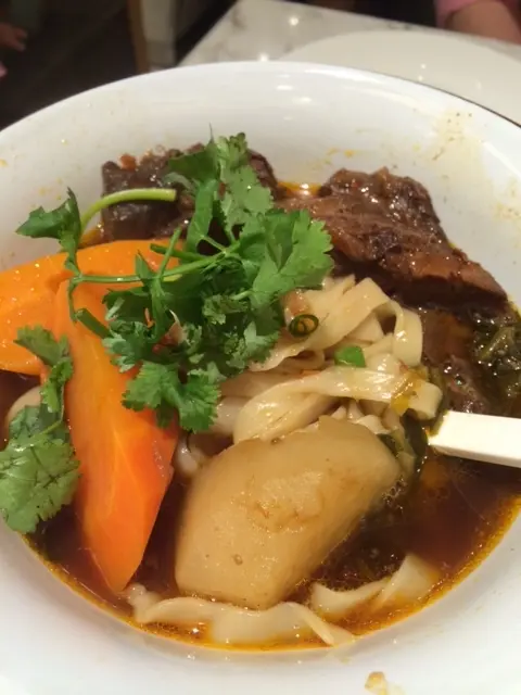 紅燒牛肉麵 ($60)