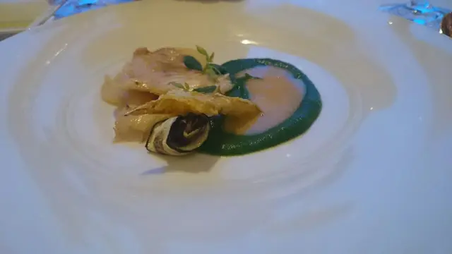 多寶魚配上香草醬