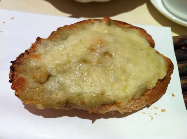 牛油果芝士焗法包