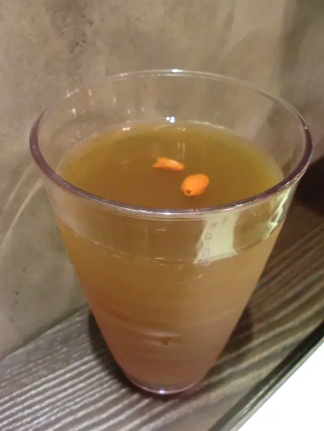 杞子雪梨茶 (熱)