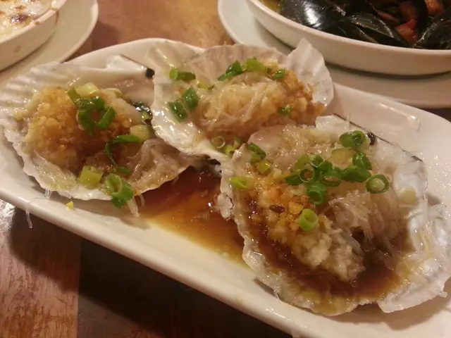 蒜蓉粉絲蒸元貝($86)