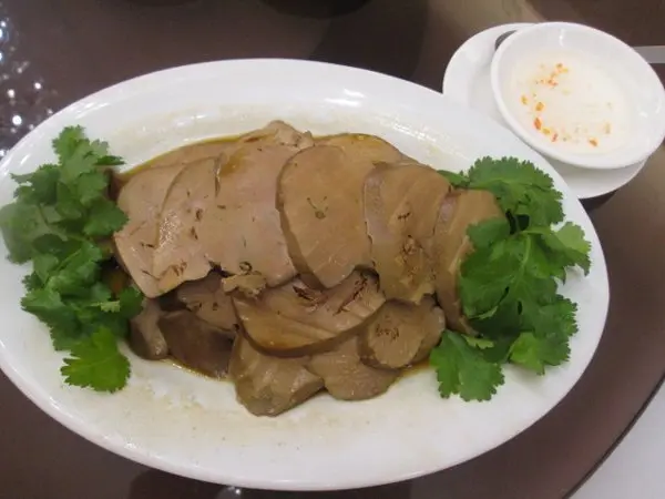 不感油膩