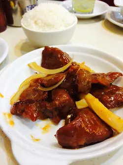 酸甜厚肉！肉唔韧，大大块牛肉！正！