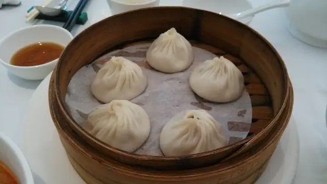 中上的水準。皮薄, 包內多湯汁, 肉質亦算新鮮