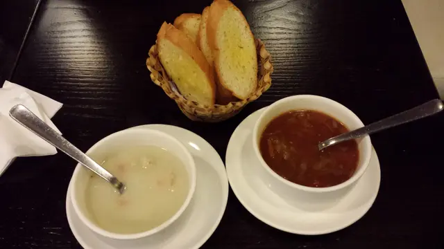 餐湯及蒜蓉包