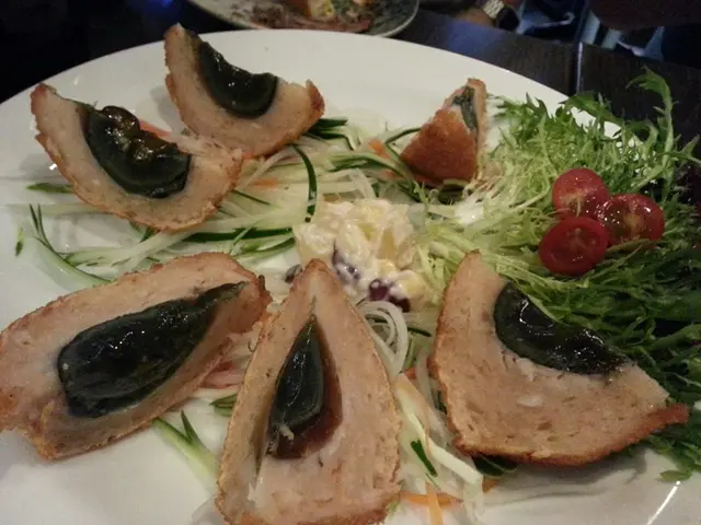 皮蛋釀蝦滑