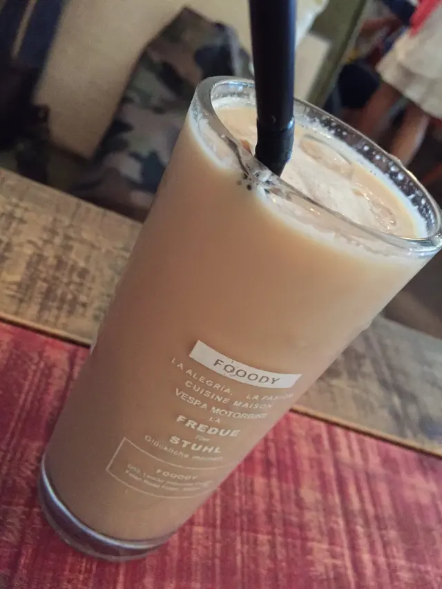 個杯好靚, 但如圖一黎到已經無冰咁滯