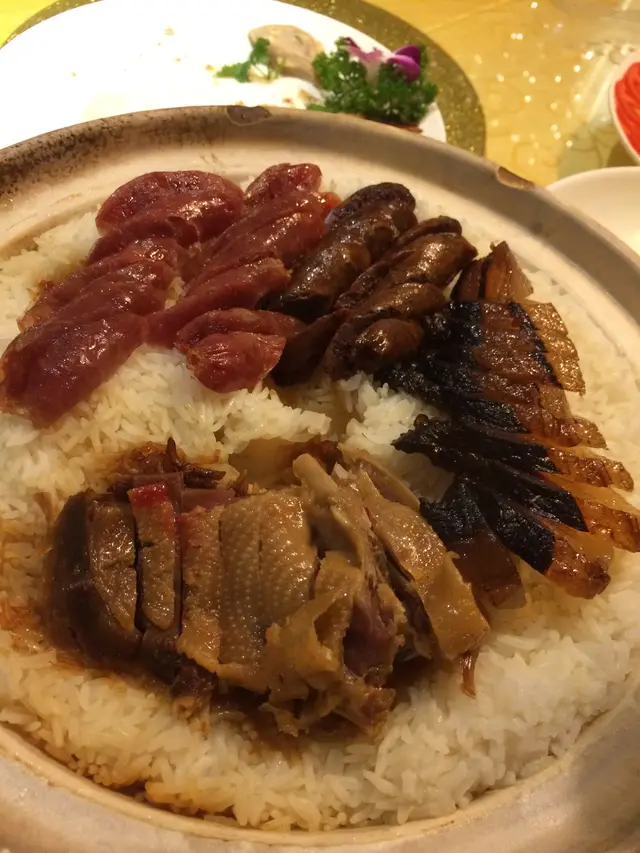 臘味煲仔飯