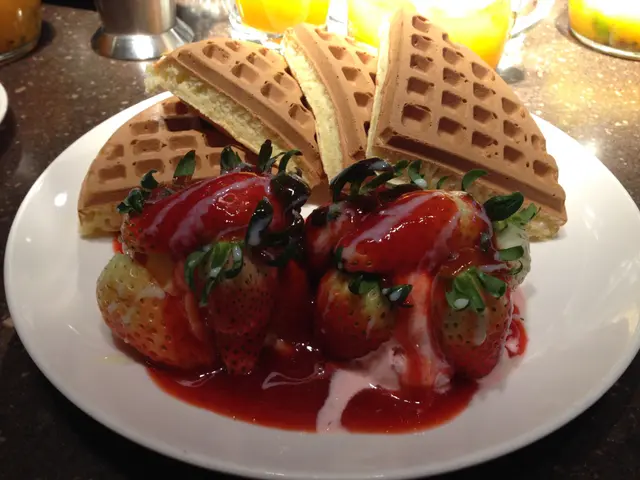 草莓冰淇淋鬆餅