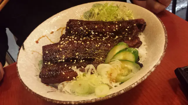 蒲燒鰻魚飯 (大) HK$118