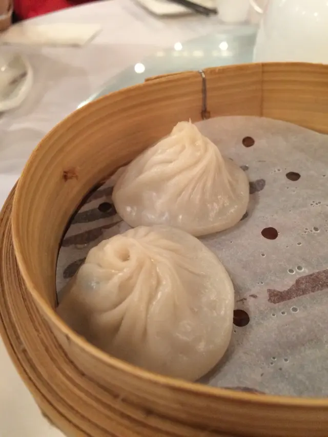 一啖一個，皮無穿！好多湯汁