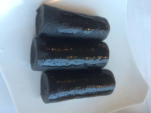 只想懷舊一番，沒有太大期望，芝麻巻略糊口，幸好不算太甜。