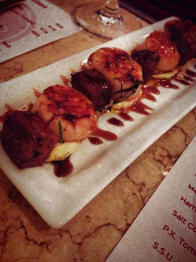 fresh scallop mixed with lovely sauce, perfect!