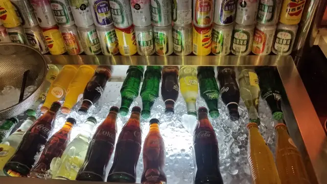 枝裝汽水任取