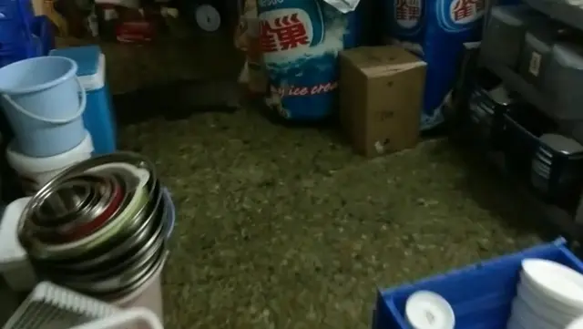 入"房"要經過既地方