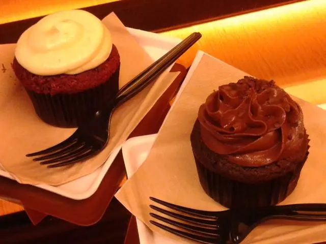 red velvet & Luscious chocolate