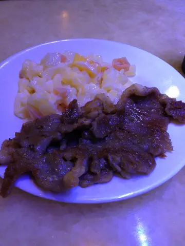 牛扒沙律