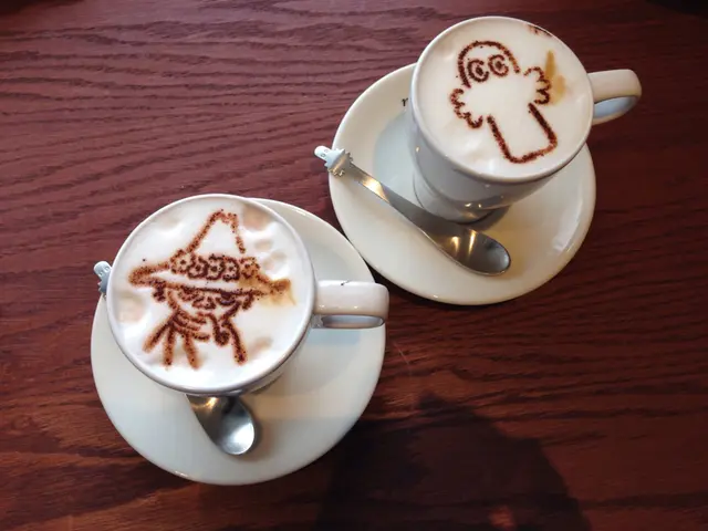 味道普通,只係賣相一流。店員會事先問要咩圖案。