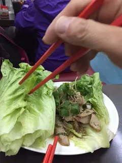 豬頸肉生菜包