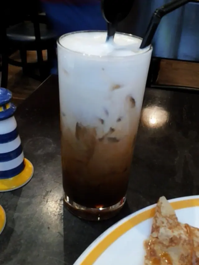 Iced caramel latte