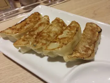 煎餃子