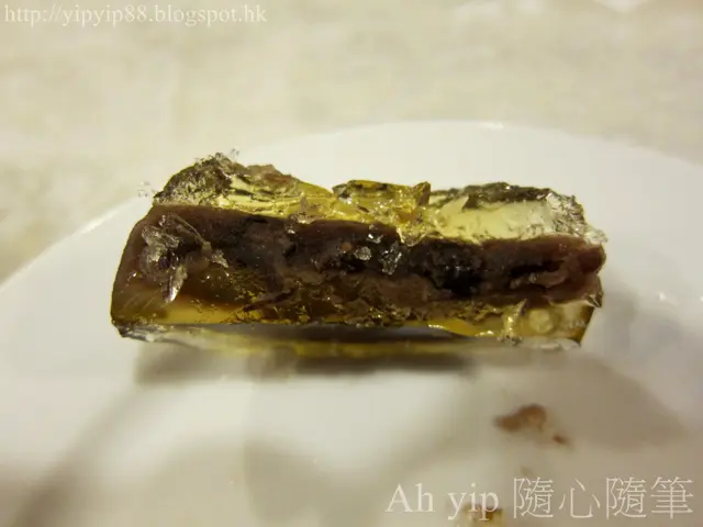 夾在中間是紅豆