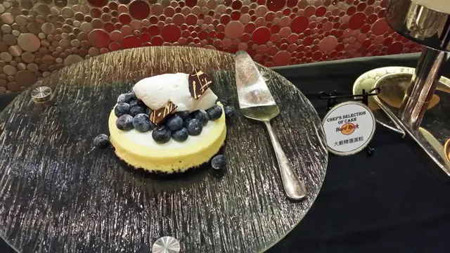 甜品選擇不多，一款芝士蛋糕，雪糕和即制格好餅等……