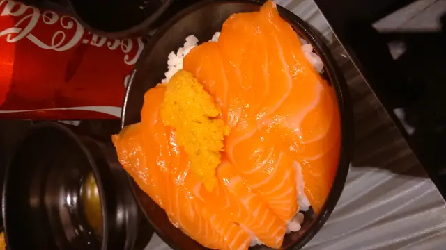 海膽三文魚刺生飯