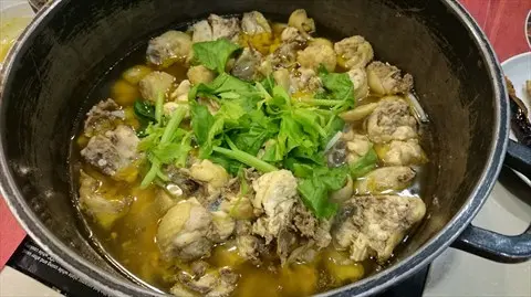椰子清湯雞煲