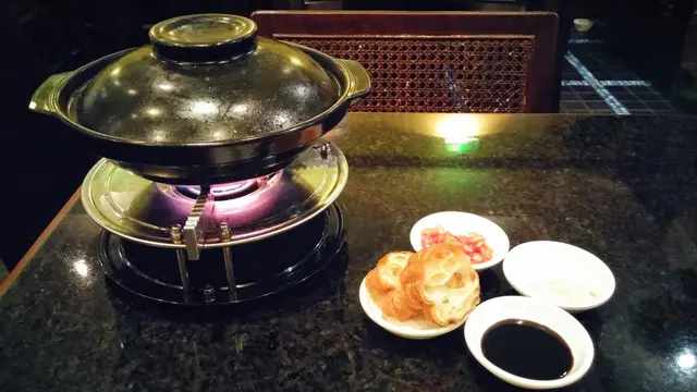 藥材味香不嗆,入口甘甜醇厚,微稠