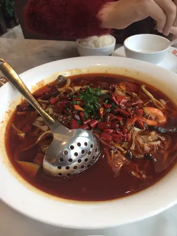 毛血旺