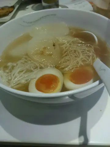 蘿蔔金姑糖心蛋車仔麵