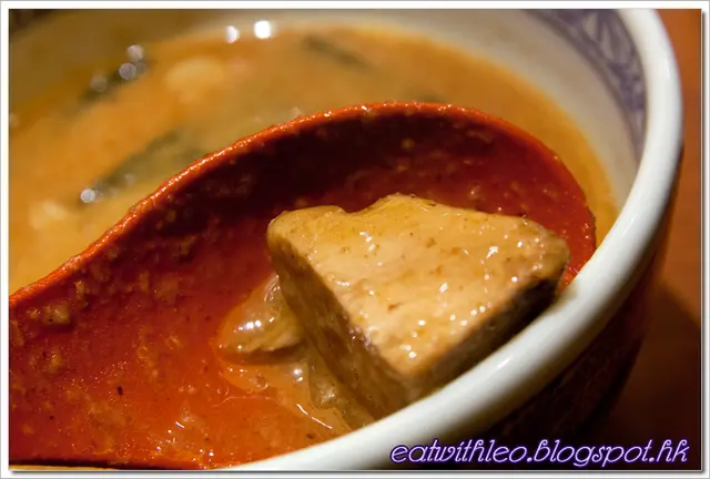 內含一方寸叉燒