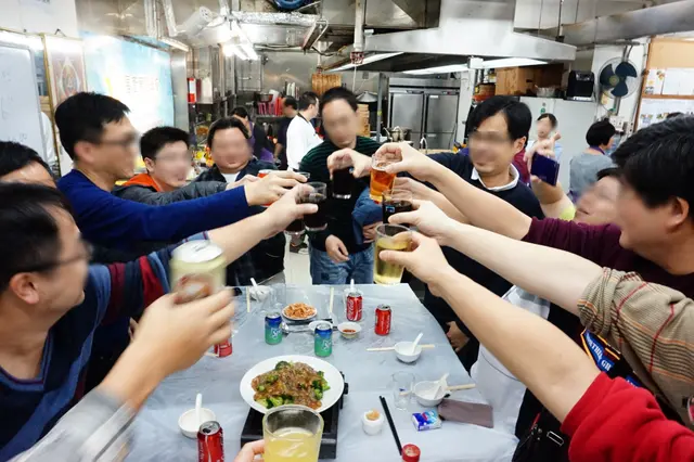 「飲杯」～依班就喺小弟口中成日提及嘅死佬嘞！