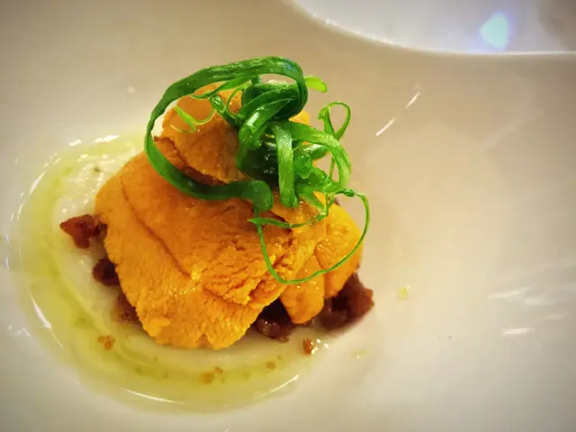 Truffle Rice Cake with Sea Urchin