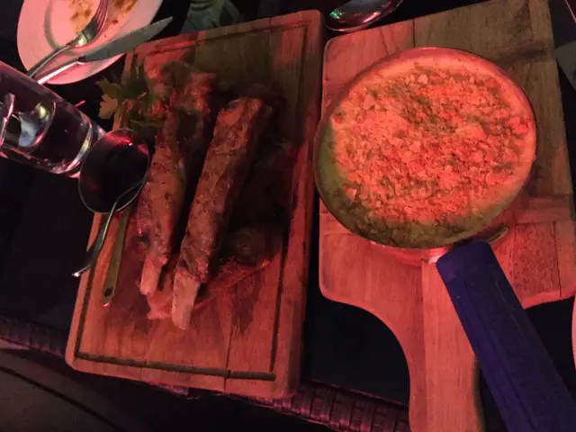 肋骨很林，芝士通心粉很芝士，芝士控必食推介