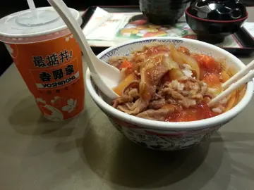 蕃茄肥牛飯