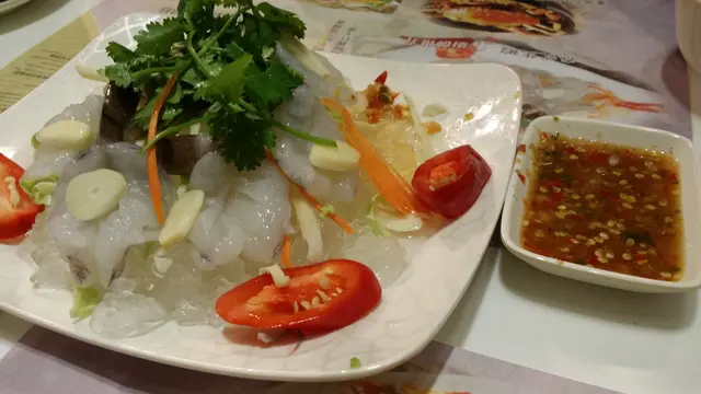 夠大隻，調味醬唔夠層次感，好單調