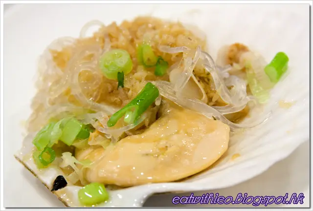 蒜茸粉絲蒸大元貝