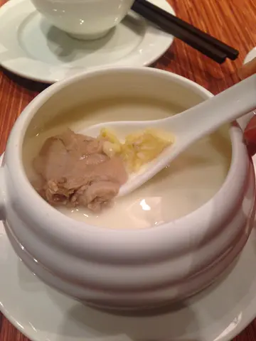 杏汁燉白肺湯