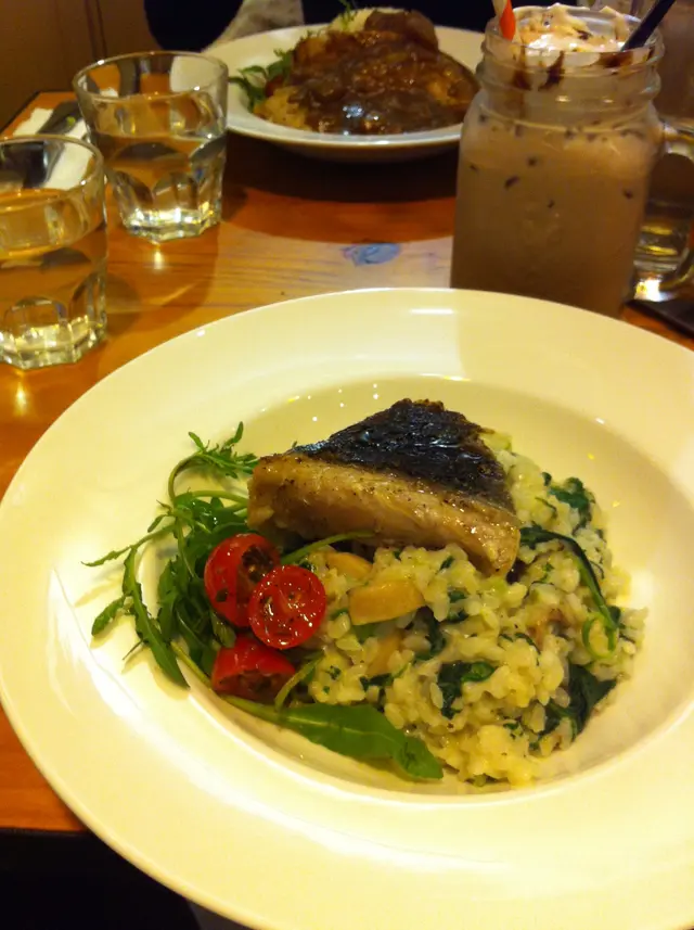 呢個唔錯,個魚都幾香