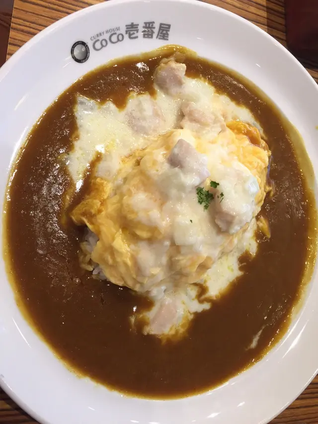 忌廉雞肉庵列咖哩飯