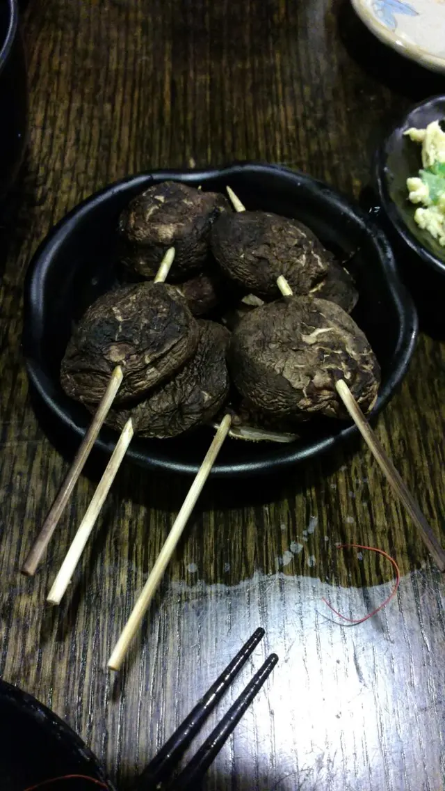 朋友們覺得有點乾,但我個人而言是可以的。