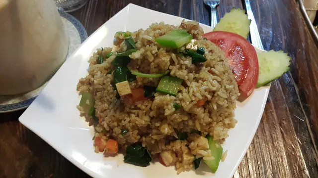 剛炒好的炒飯都熱辣辣,足料份量