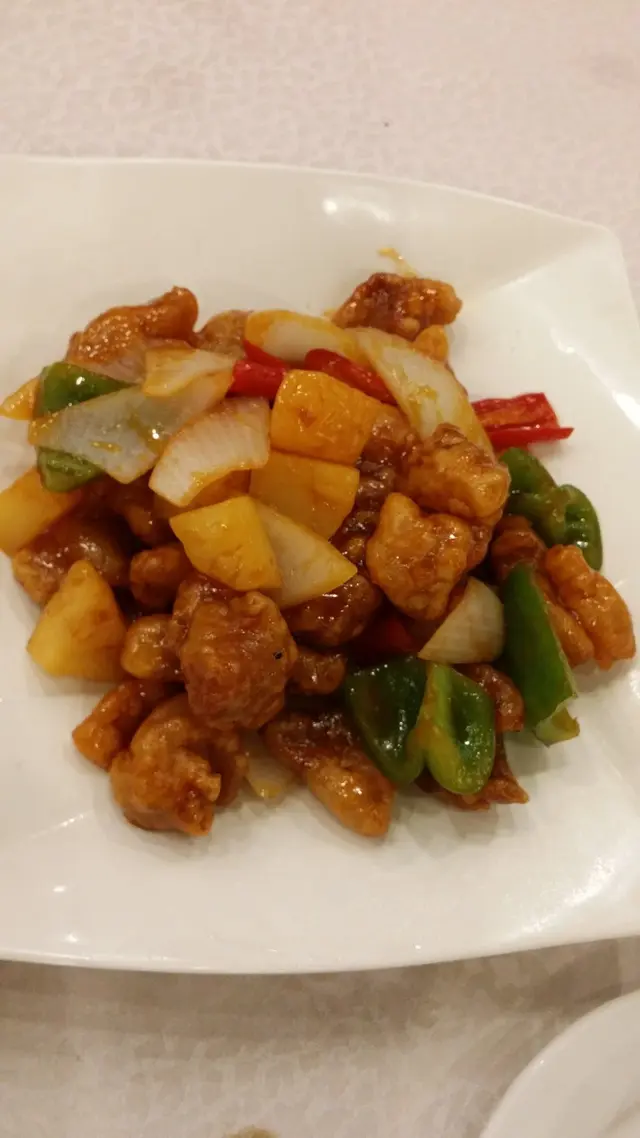 菠蘿咕嚕肉
