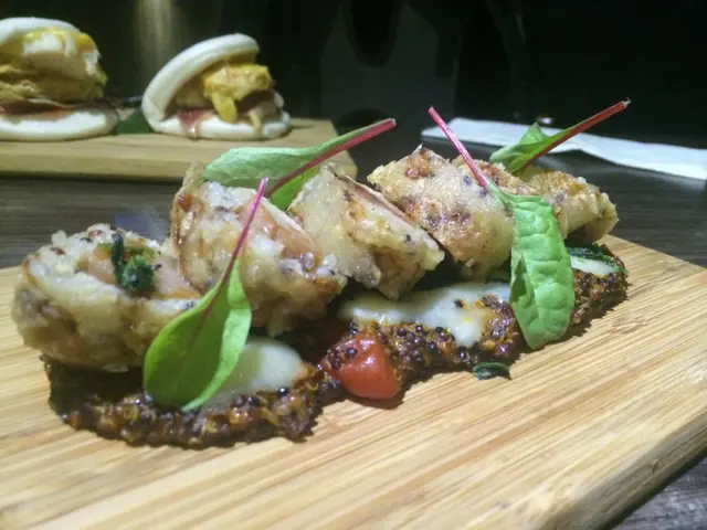 Crispy Stuffed Taiwanese Sausage