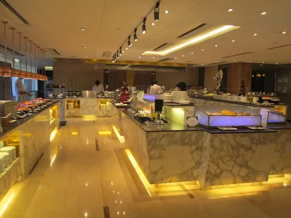 食物區集中餐廳的正中央