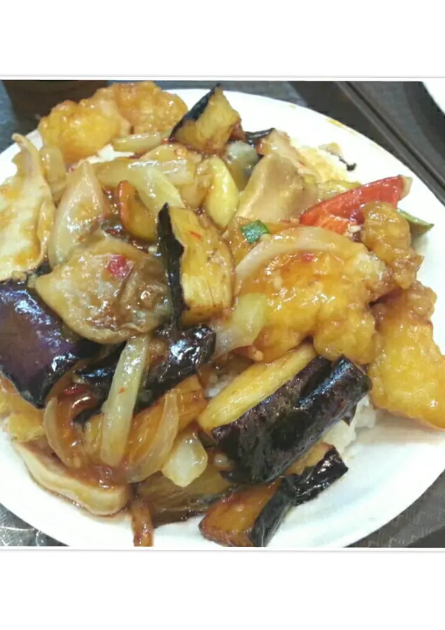 勁多茄子同班腩